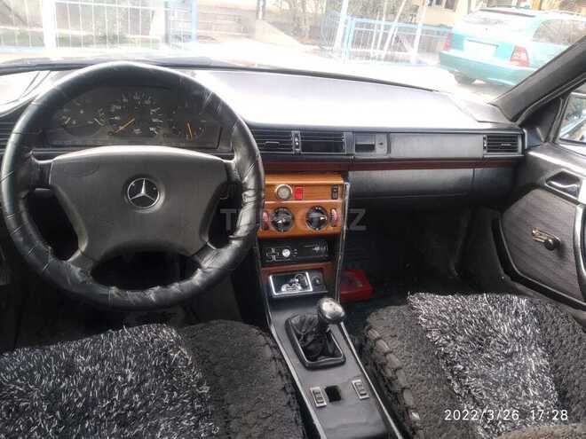 Mercedes E 200 1992, 860,921 km - 2.0 л - Şirvan