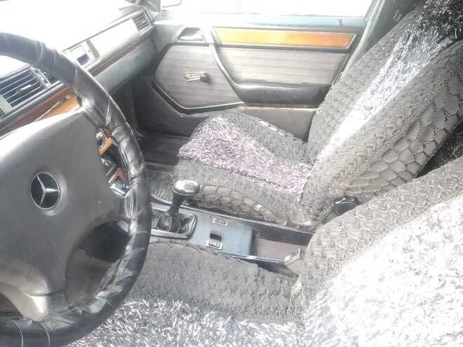 Mercedes E 200 1992, 860,921 km - 2.0 л - Şirvan