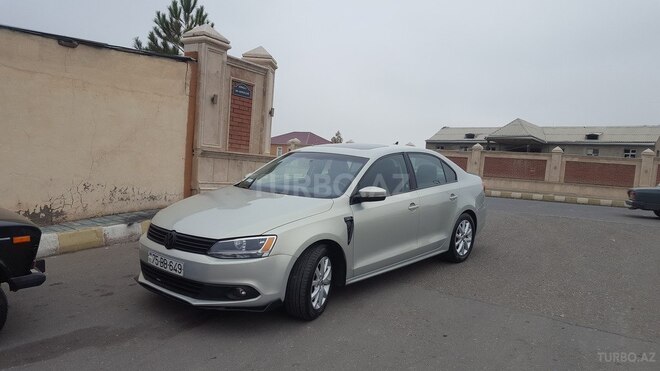 Volkswagen Jetta 2010, 172,200 km - 2.5 л - Naxçıvan
