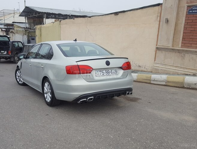 Volkswagen Jetta 2010, 172,200 km - 2.5 л - Naxçıvan