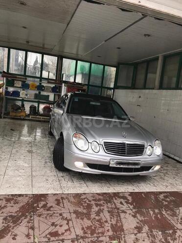 Mercedes E 270 2003, 310,000 km - 2.7 l - Bakı
