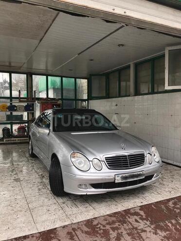 Mercedes E 270 2003, 310,000 km - 2.7 l - Bakı