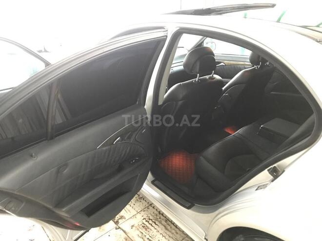 Mercedes E 270 2003, 310,000 km - 2.7 l - Bakı
