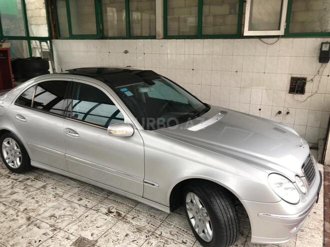 Mercedes E 270 2003, 310,000 km - 2.7 l - Bakı