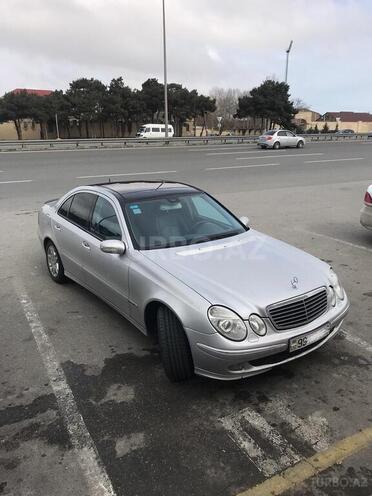 Mercedes E 270 2003, 310,000 km - 2.7 l - Bakı