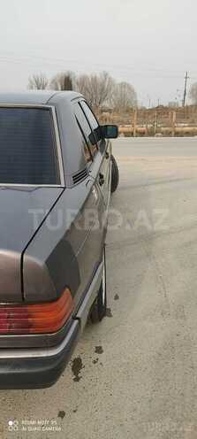 Mercedes 190 1992, 148,870 km - 2.0 l - Salyan