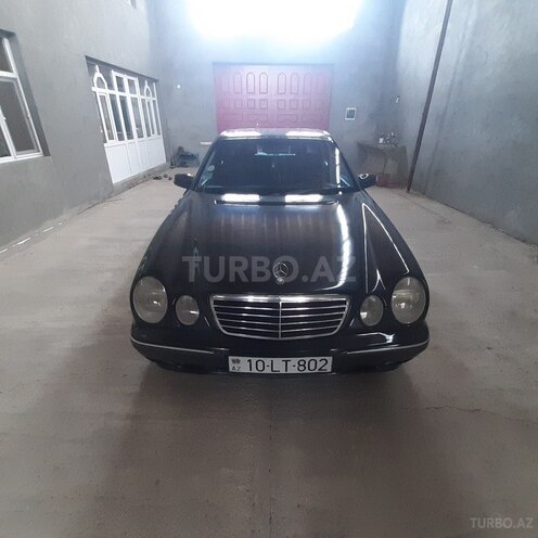 Mercedes E 280 2001, 426,000 km - 2.8 l - Bakı