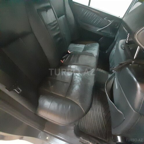 Mercedes E 280 2001, 426,000 km - 2.8 l - Bakı