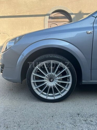 Opel Astra 2005, 240,000 km - 1.4 l - Bakı