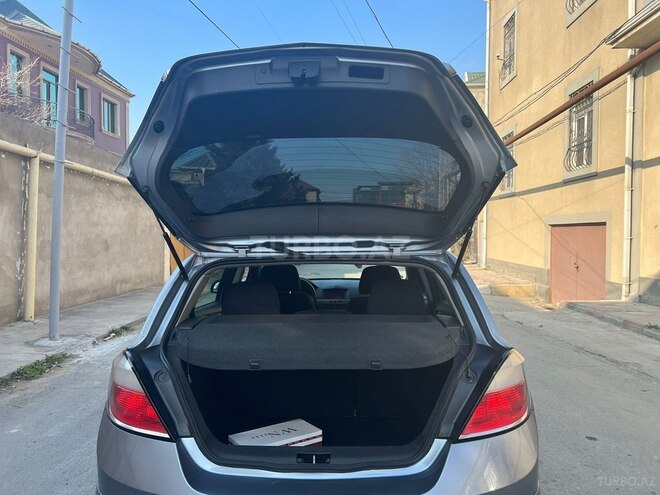 Opel Astra 2005, 240,000 km - 1.4 l - Bakı