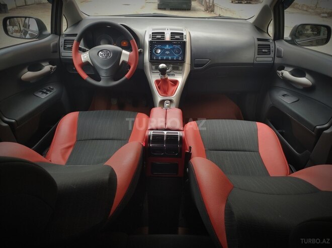 Toyota Auris 2007, 222,000 km - 1.4 l - Bakı