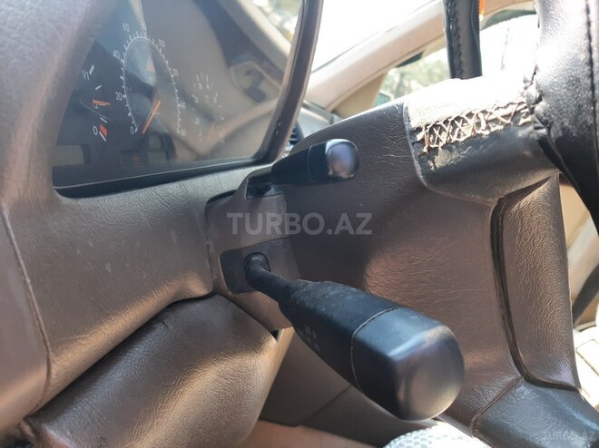 Mercedes C 280 1995, 270,000 km - 2.8 l - Gəncə