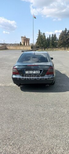 Mercedes E 270 2002, 303,000 km - 2.7 l - Balakən