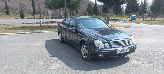 Mercedes E 270 2002, 303,000 km - 2.7 l - Balakən