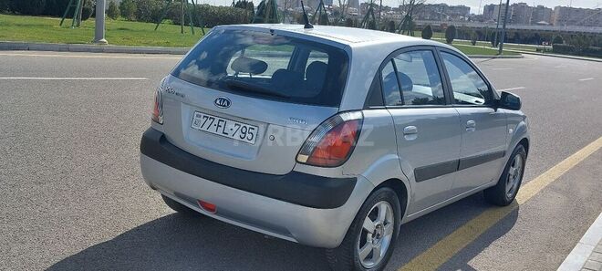 Kia Rio 2009, 202,000 km - 1.5 л - Bakı