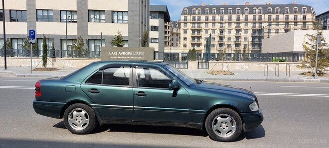 Mercedes C 220 1995, 354,847 km - 2.2 l - Bakı