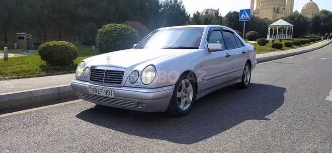 Mercedes E 230 1997, 285,000 km - 2.3 l - Bakı