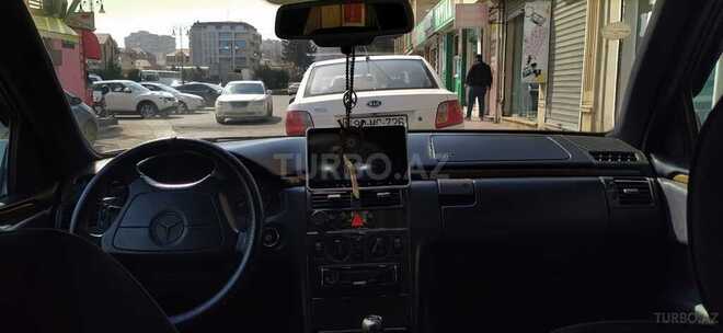 Mercedes E 230 1997, 285,000 km - 2.3 l - Bakı
