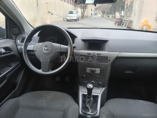 Opel Astra 2004, 154,000 km - 1.4 л - Bakı