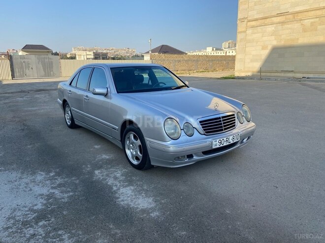 Mercedes E 320 2001, 249,000 km - 3.2 l - Bakı