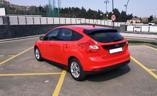 Ford Focus 2013, 180,000 km - 1.6 л - Bakı