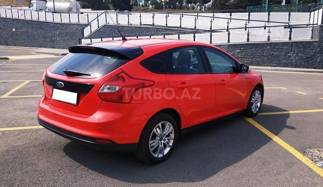 Ford Focus 2013, 180,000 km - 1.6 л - Bakı