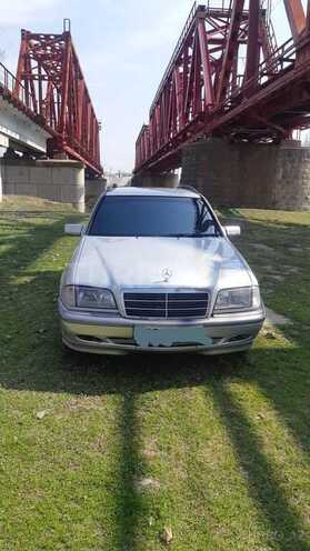 Mercedes C 220 1999, 500,000 km - 2.2 l - Zaqatala