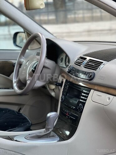 Mercedes E 240 2002, 390,000 km - 2.4 l - Bakı