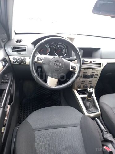 Opel Astra 2008, 195,000 km - 1.4 л - Bakı