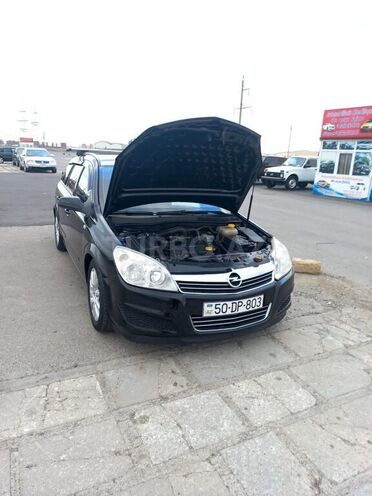 Opel Astra 2008, 195,000 km - 1.4 л - Bakı