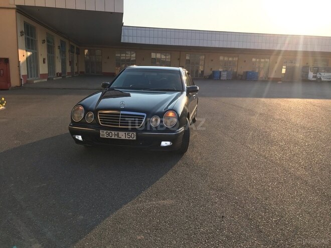 Mercedes E 220 1999, 369,422 km - 2.2 л - İmişli