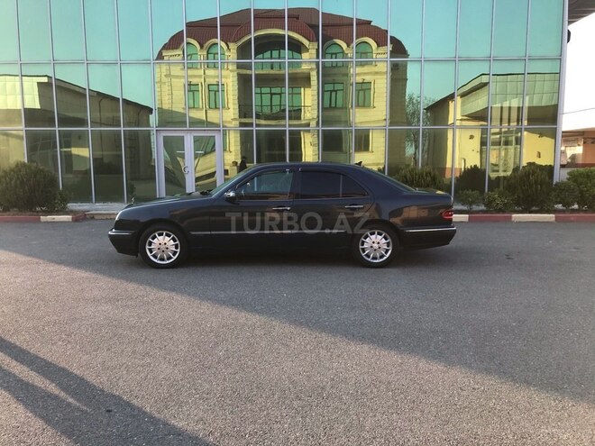 Mercedes E 220 1999, 369,422 km - 2.2 л - İmişli