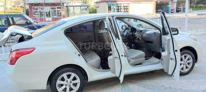Nissan Sunny 2012, 179,640 km - 1.5 л - Bakı