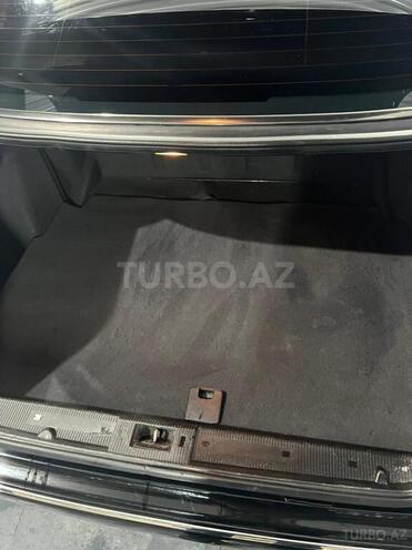 Mercedes E 220 2001, 32,000 km - 2.2 l - Bakı
