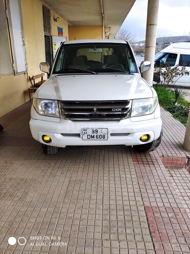 Mitsubishi Pajero io 2000, 220,000 km - 2.0 l - Şirvan