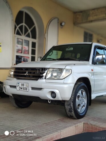 Mitsubishi Pajero io 2000, 220,000 km - 2.0 l - Şirvan