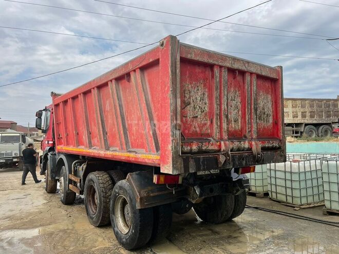 Iveco Trakker 2007, 250,000 km - 13.0 l - Bakı