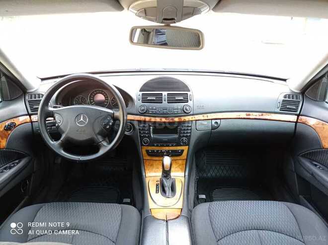 Mercedes E 240 2003, 247,142 km - 2.6 l - Xırdalan