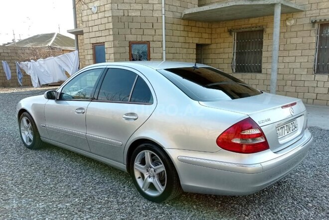 Mercedes E 240 2003, 247,142 km - 2.6 l - Xırdalan