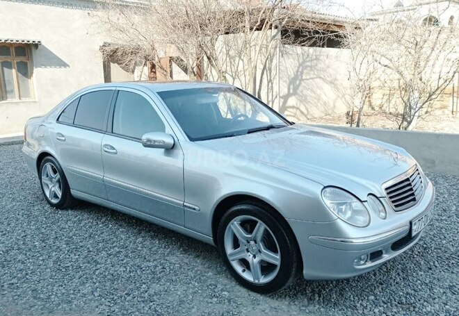 Mercedes E 240 2003, 247,142 km - 2.6 l - Xırdalan