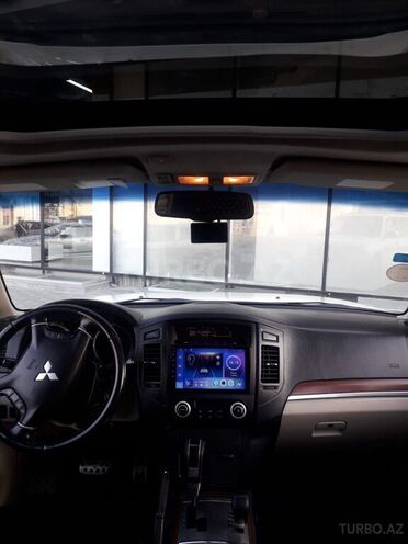 Mitsubishi Pajero 2007, 196,000 km - 3.0 l - Bakı