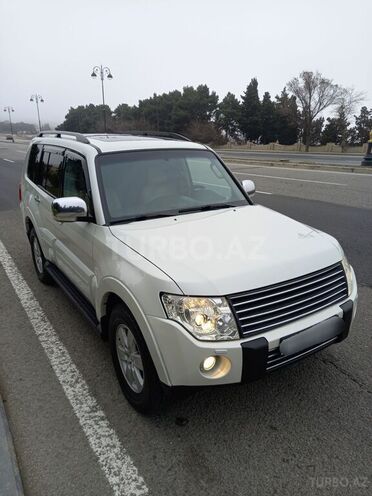 Mitsubishi Pajero 2007, 196,000 km - 3.0 l - Bakı