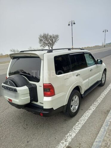Mitsubishi Pajero 2007, 196,000 km - 3.0 l - Bakı
