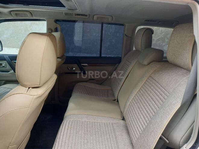 Mitsubishi Pajero 2007, 196,000 km - 3.0 l - Bakı