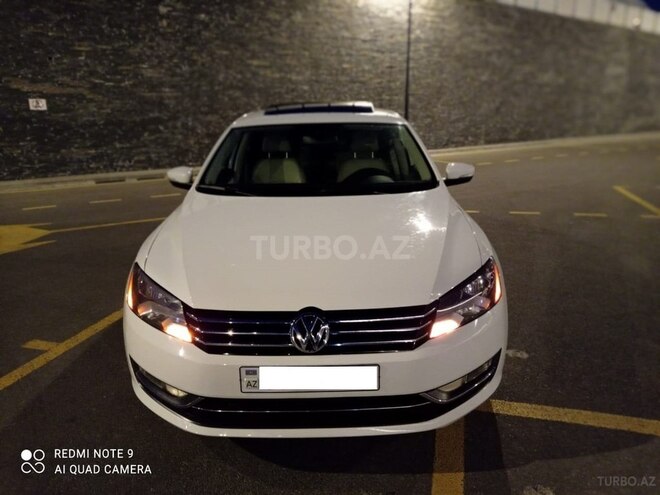 Volkswagen Passat 2015, 88,000 km - 1.8 l - Bakı