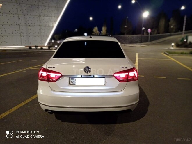 Volkswagen Passat 2015, 88,000 km - 1.8 l - Bakı