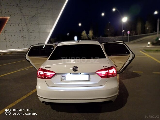Volkswagen Passat 2015, 88,000 km - 1.8 l - Bakı
