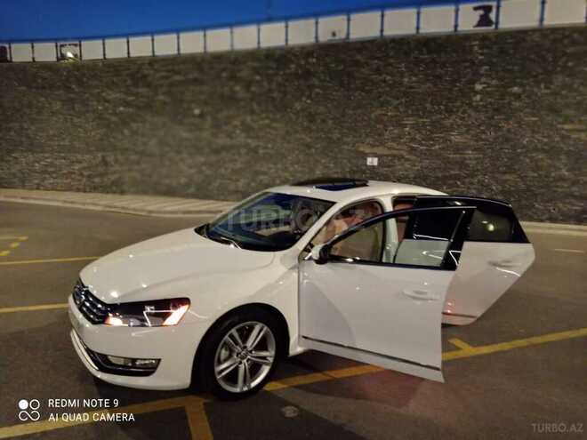 Volkswagen Passat 2015, 88,000 km - 1.8 l - Bakı