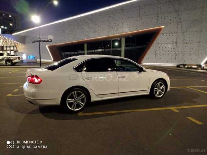 Volkswagen Passat 2015, 88,000 km - 1.8 l - Bakı