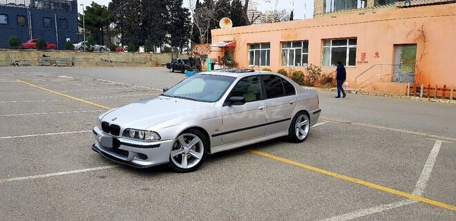 BMW 530 2000, 328,000 km - 3.0 л - Bakı